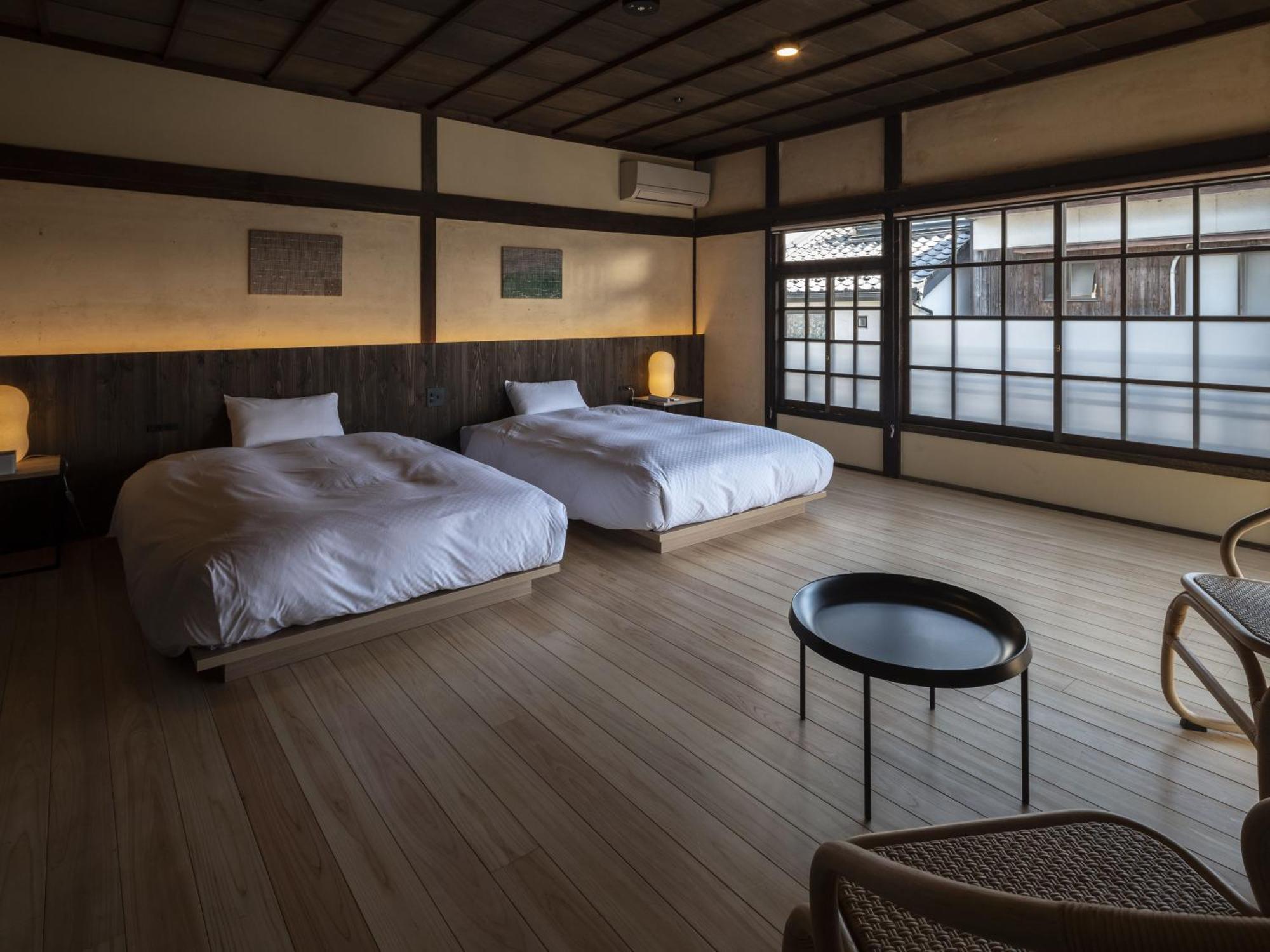 Nipponia Hotel Ozu Castle Town Exteriör bild