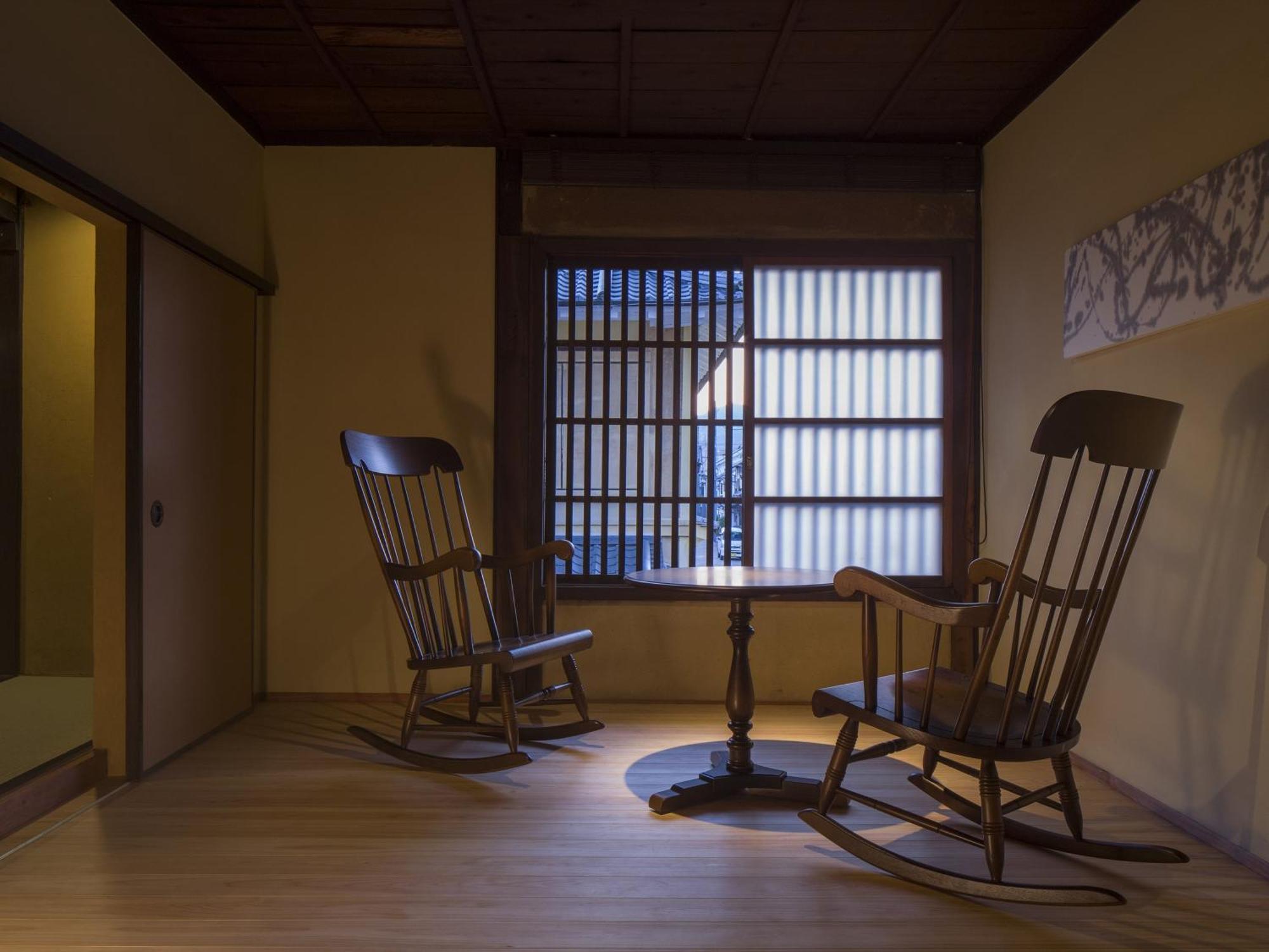 Nipponia Hotel Ozu Castle Town Rum bild